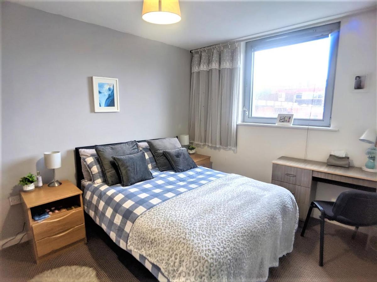 Large 3 Bedrooms In Liverpool City Centre, Free Parking 외부 사진