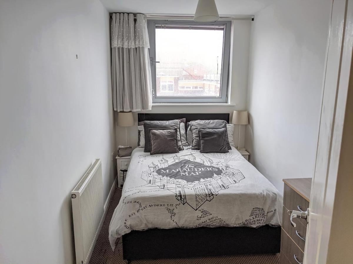 Large 3 Bedrooms In Liverpool City Centre, Free Parking 외부 사진