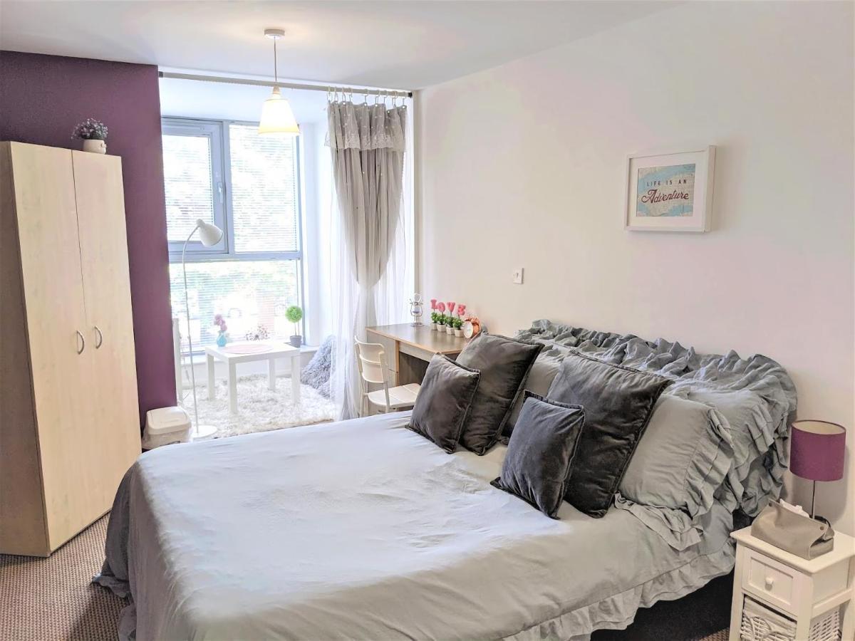 Large 3 Bedrooms In Liverpool City Centre, Free Parking 외부 사진