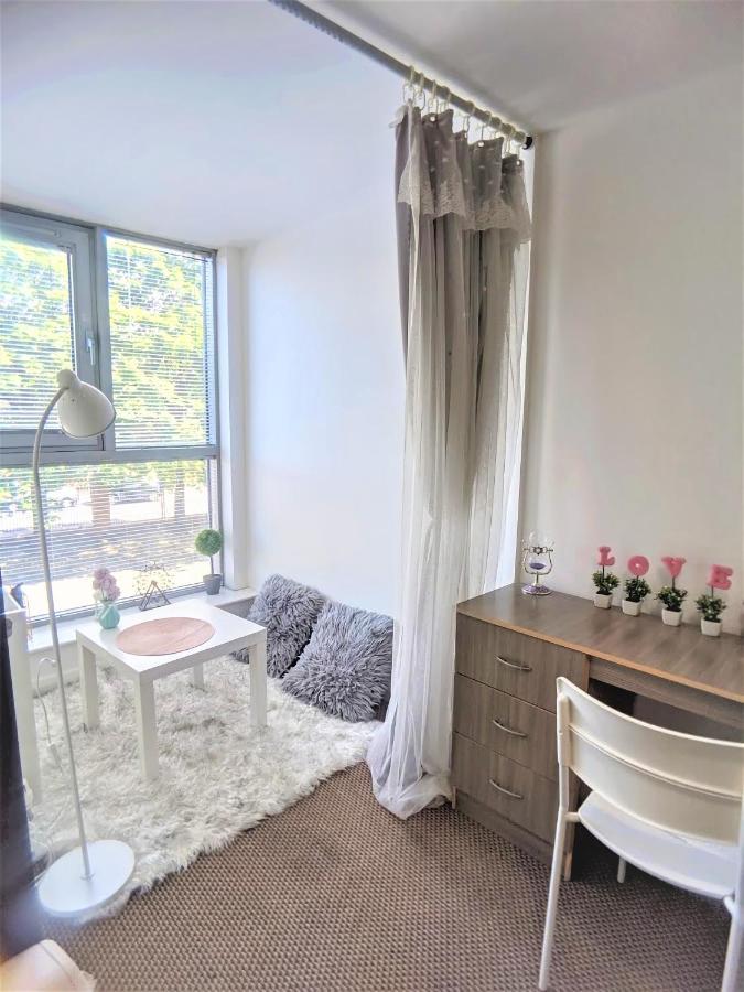Large 3 Bedrooms In Liverpool City Centre, Free Parking 외부 사진